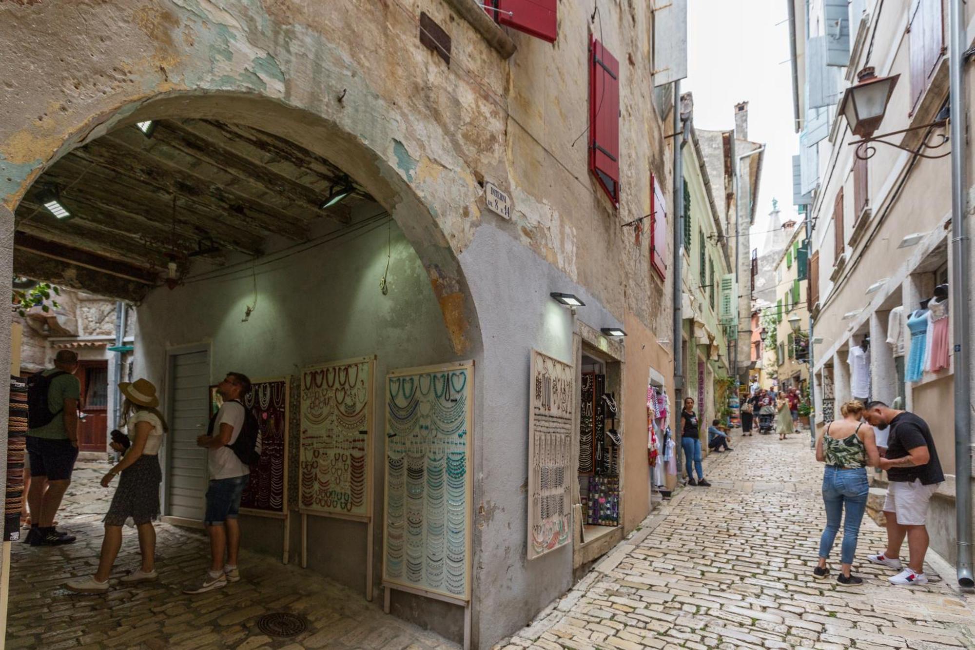 Primavera Deluxe Studio Apartment Rovinj Eksteriør billede